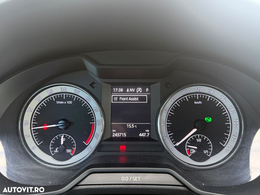Skoda Octavia 2.0 TDI ELEGANCE DSG - 20