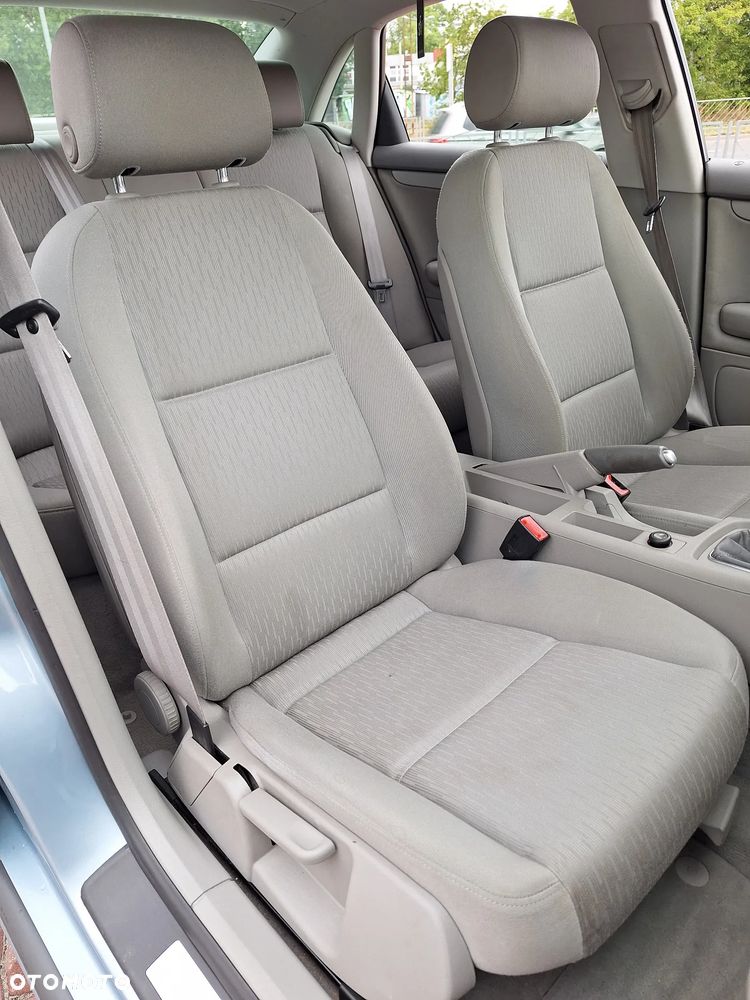 Audi A4 Limousine - 17