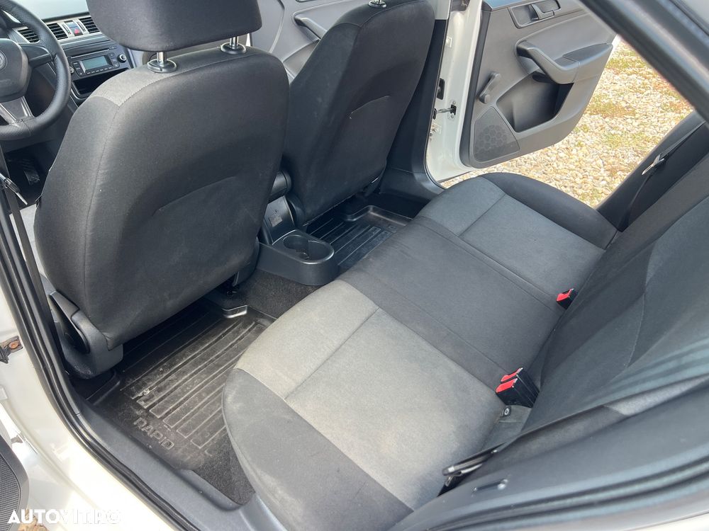 Skoda RAPID 1.2 TSI Active - 18