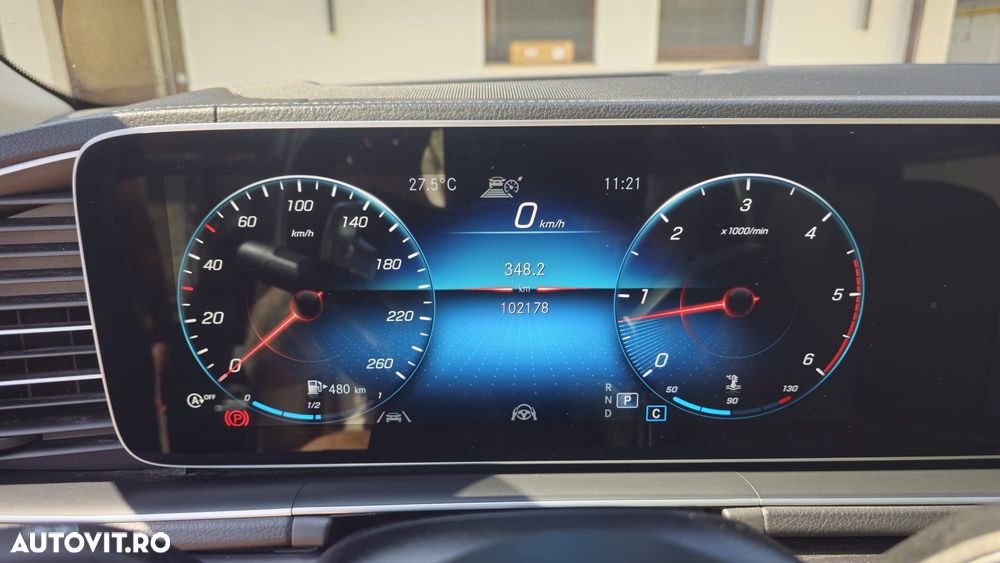 Mercedes-Benz GLS - 11