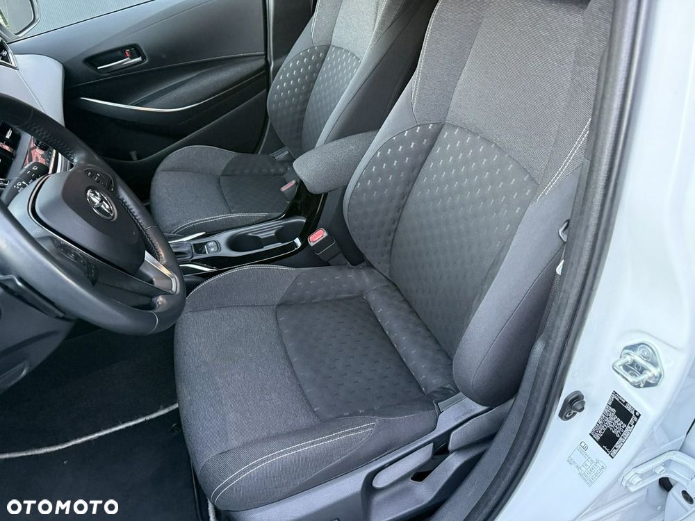Toyota Corolla - 23