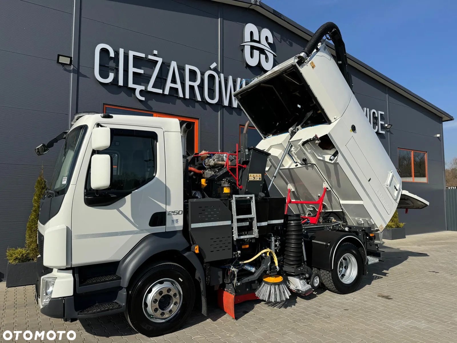 Volvo VOLVO FL 15.250 Euro 6 // zamiatarka dwustronna JOHNSTON VT652 - 12