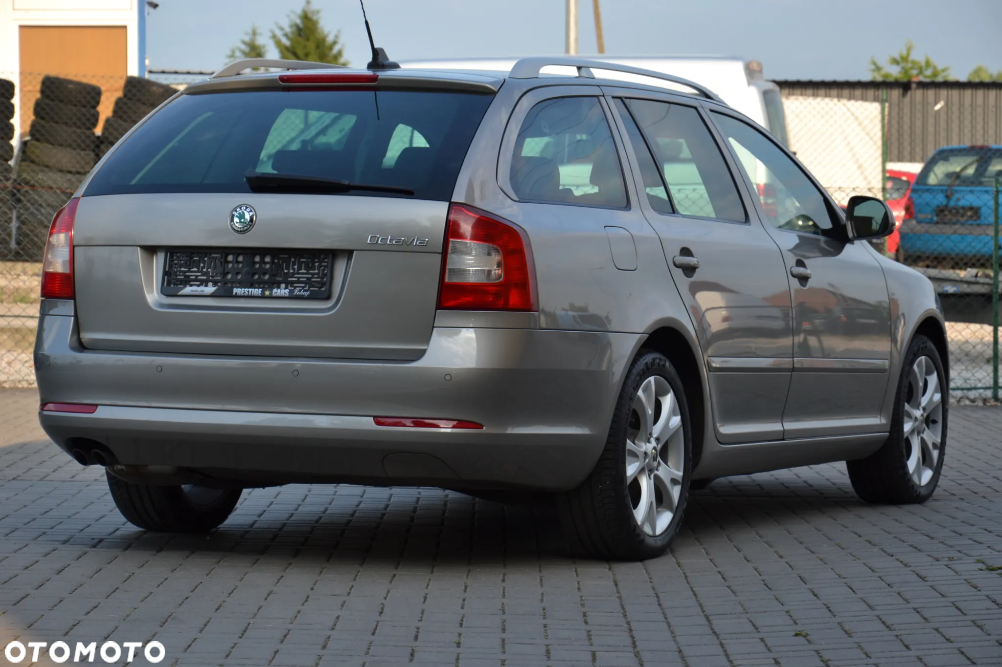 Skoda Octavia Combi 1.4 TSI DSG Ambition - 3