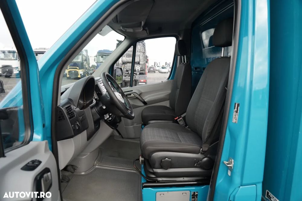 Mercedes-Benz SPRINTER / CONTAINER 4.3 M / ELEVATOR PALFINGER / IMPORTAT - 23