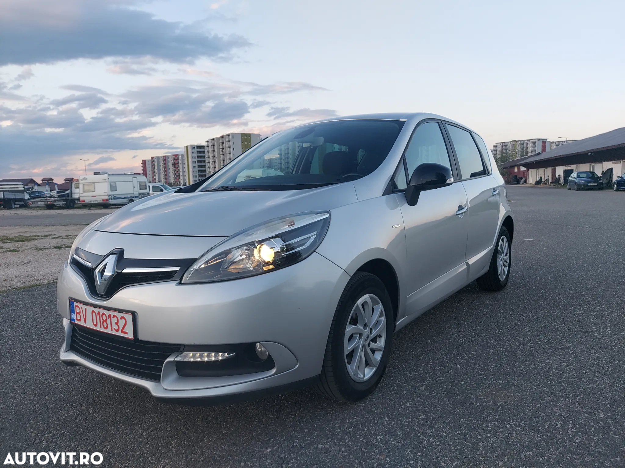 Renault Scenic ENERGY dCi 110 LIMITED - 14