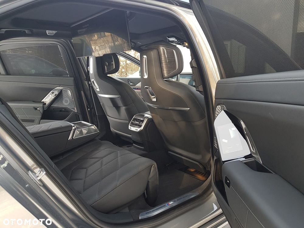 BMW i7 105.7kWh xDrive60 M Sport - 12