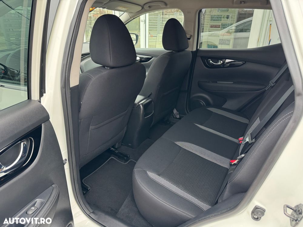 Nissan Qashqai 1.5 DCI N-CONNECTA - 17