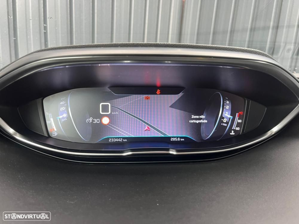 Peugeot 3008 1.5 BlueHDi Active - 11