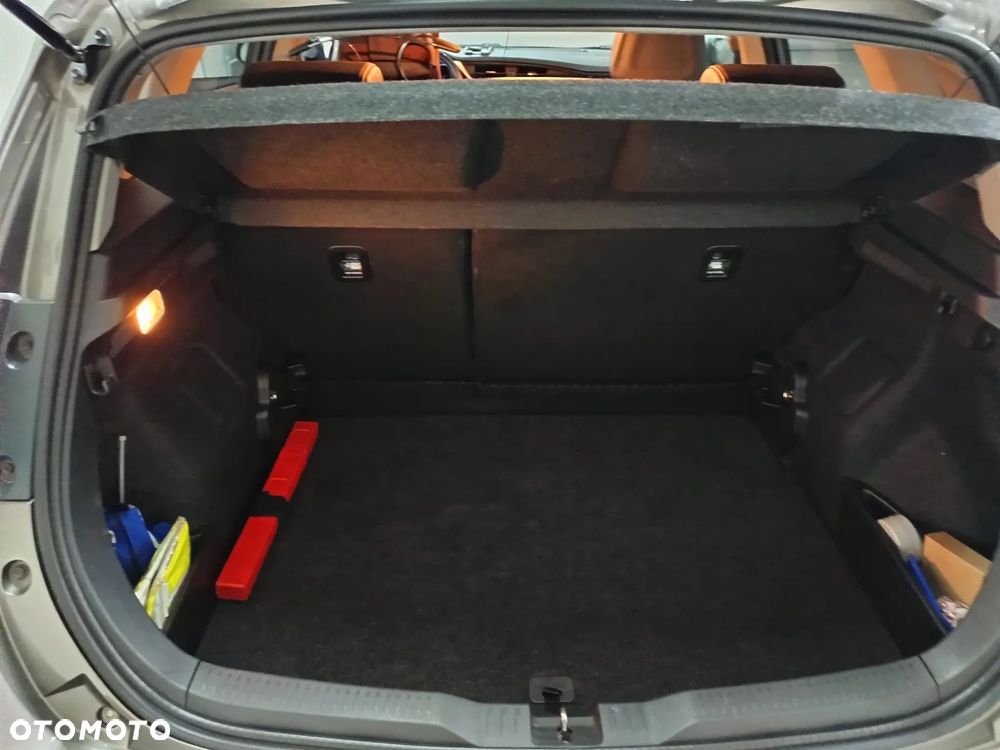 Toyota Auris 1.6 Prestige - 14