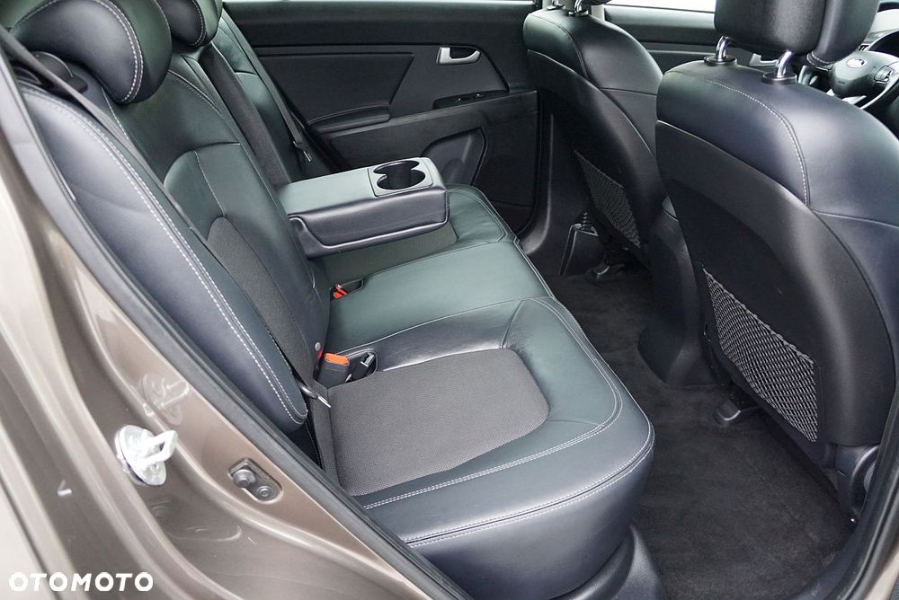 Kia Sportage - 16