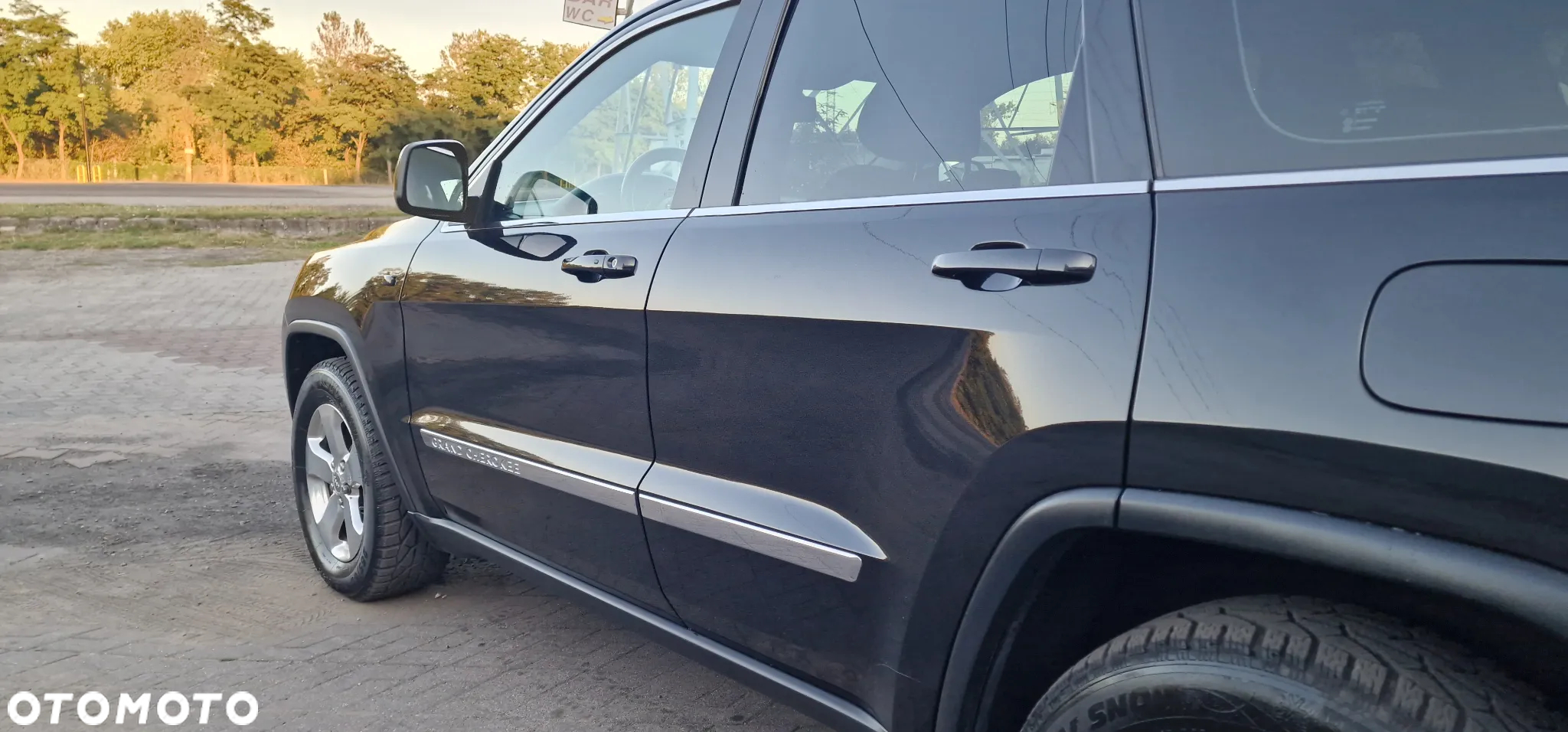 Jeep Grand Cherokee 3.0 CRD Laredo - 29