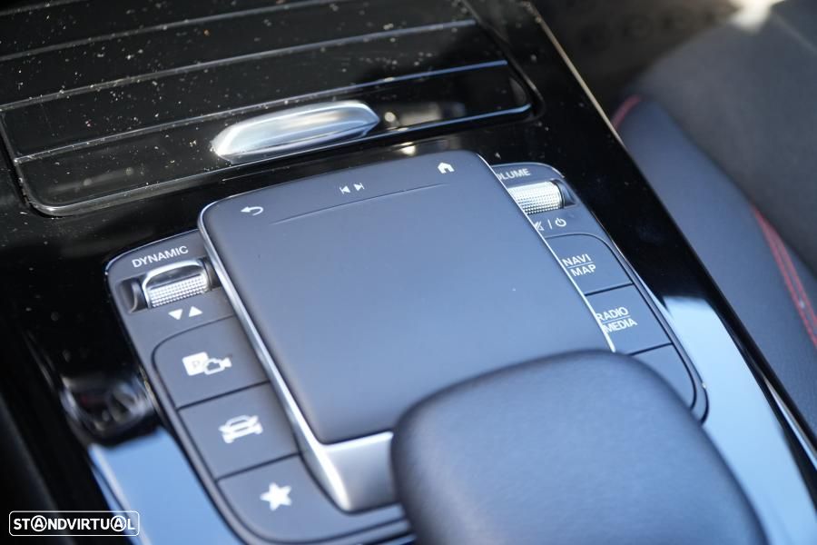 Mercedes-Benz CLA 180 d Shooting Brake AMG Line Aut. - 13