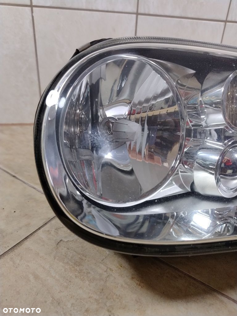 Volkswagen Golf 4 IV lampa reflektor prawy przód hella Europa wysyłka - 2