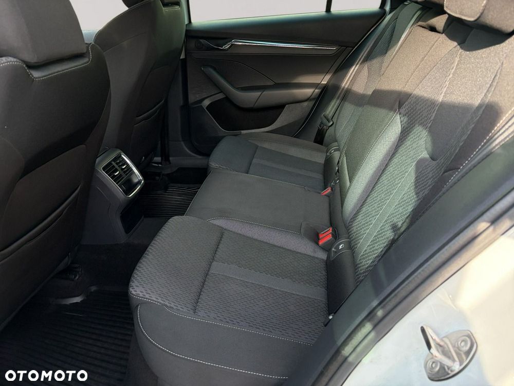 Skoda Octavia 1.5 TSI e-TEC DSG Style - 22