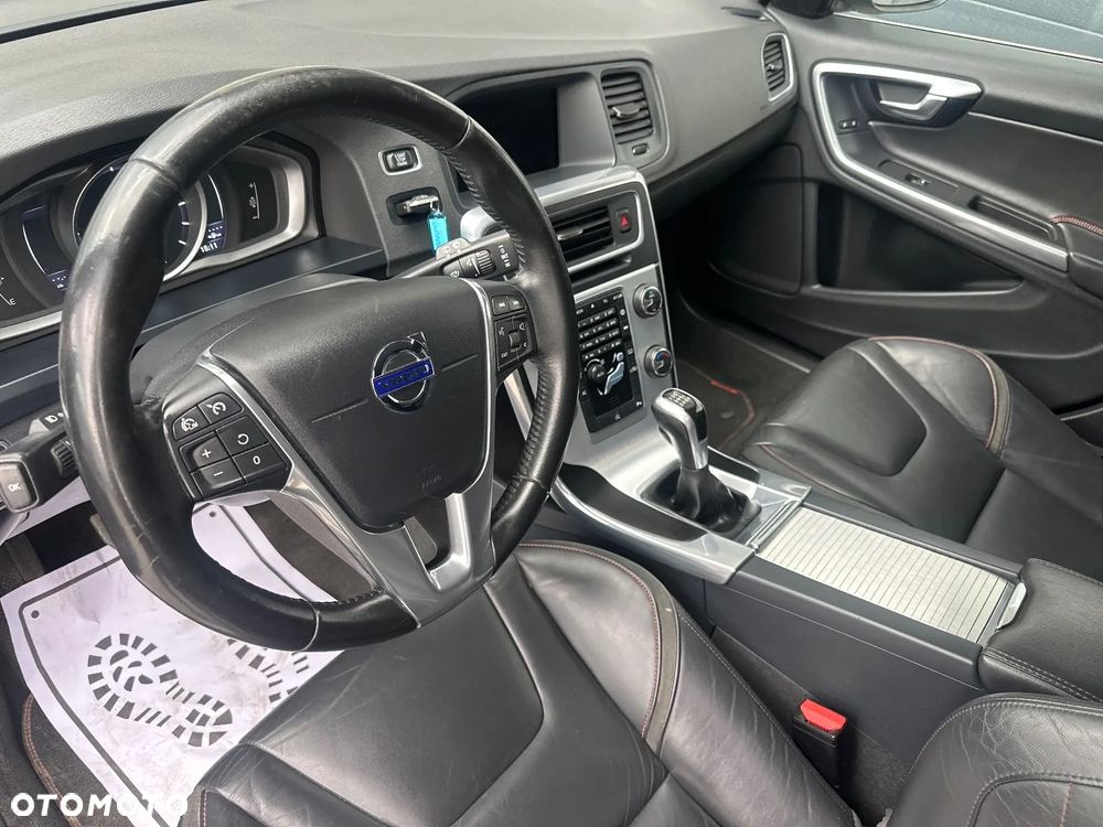 Volvo V60 - 25