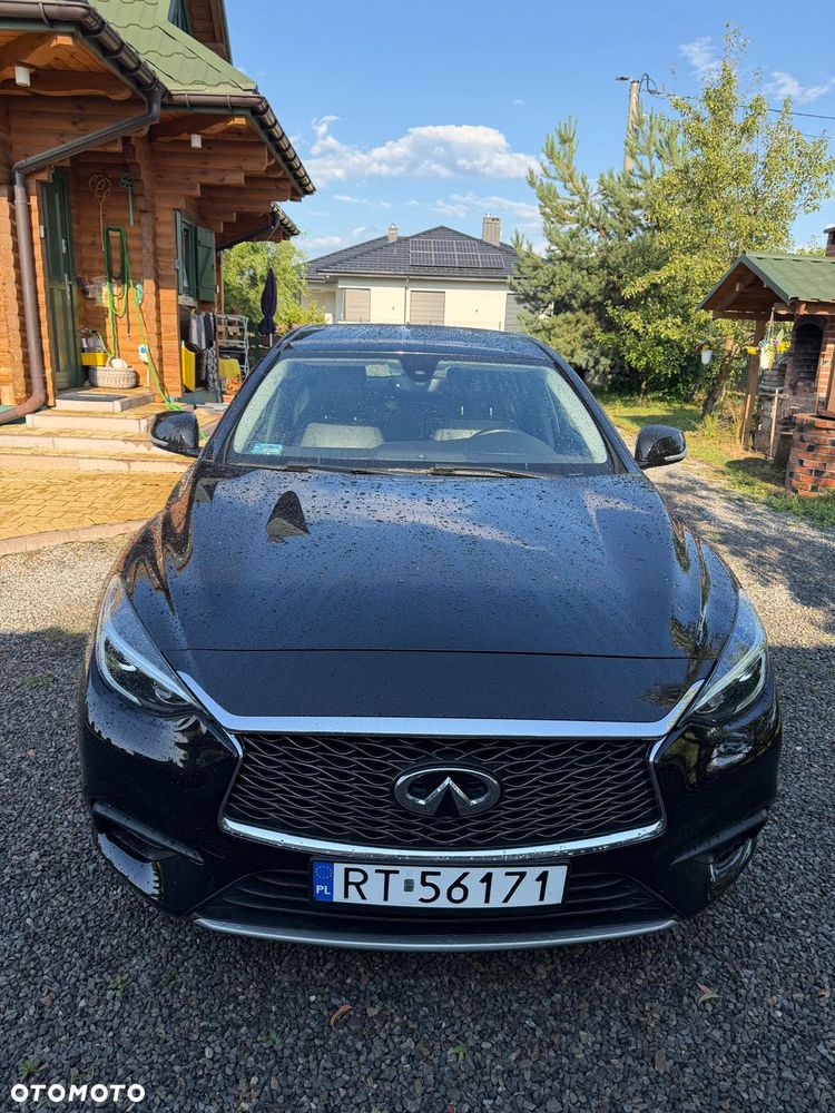 Infiniti QX30 - 5
