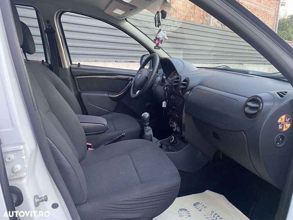 Dacia Duster 1.5 dCi 4x4 Laureate - 4
