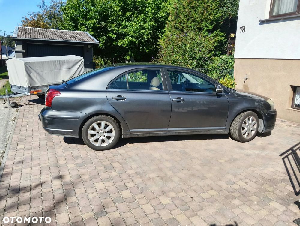 Toyota Avensis 2.2 D-4D Sol Plus - 15