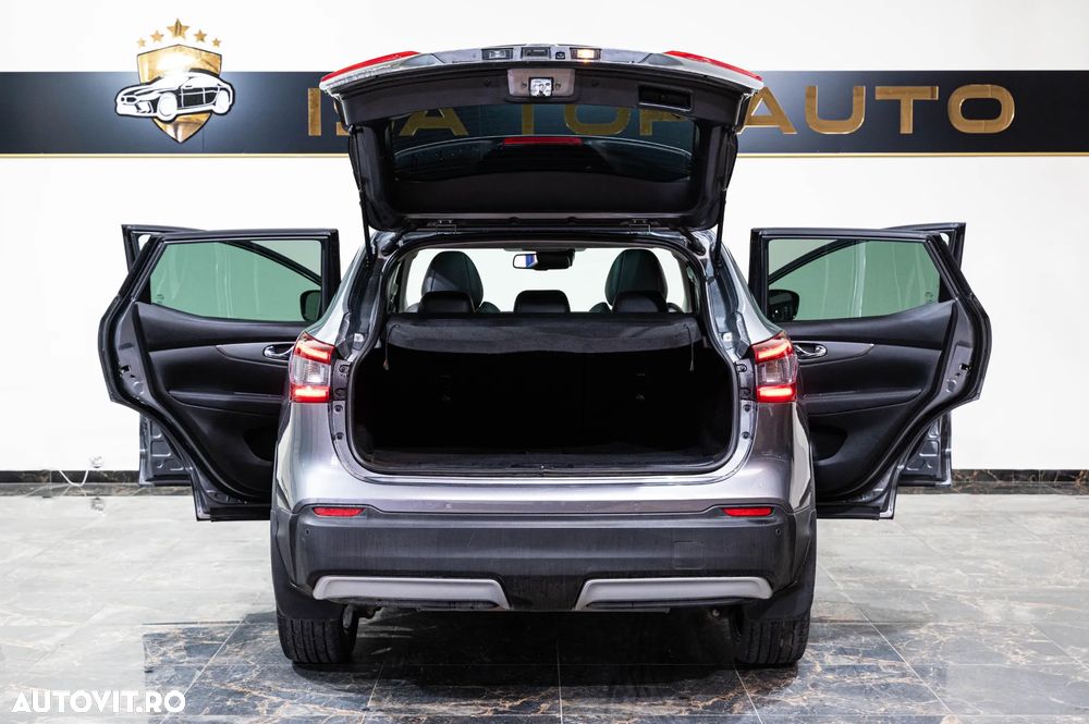 Nissan Qashqai 1.6 DCI Xtronic TEKNA - 3