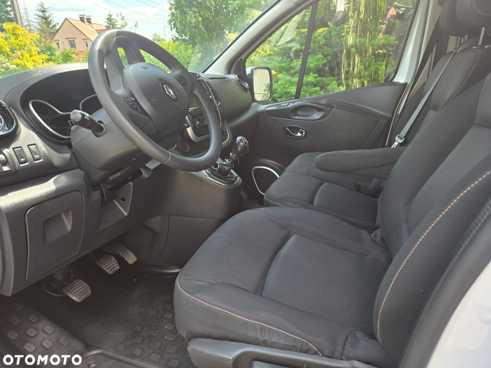 Renault Trafic SpaceClass 1.6 dCi - 10
