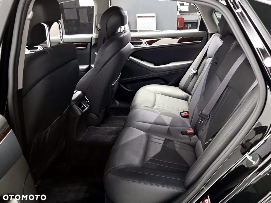 Genesis G80 - 9
