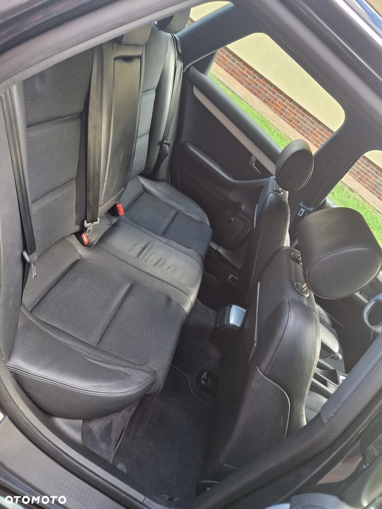 Audi A4 Avant 1.8 T - 13