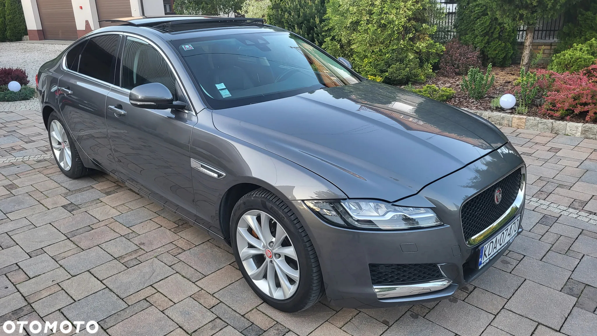 Jaguar XF 2.0 T Prestige - 6