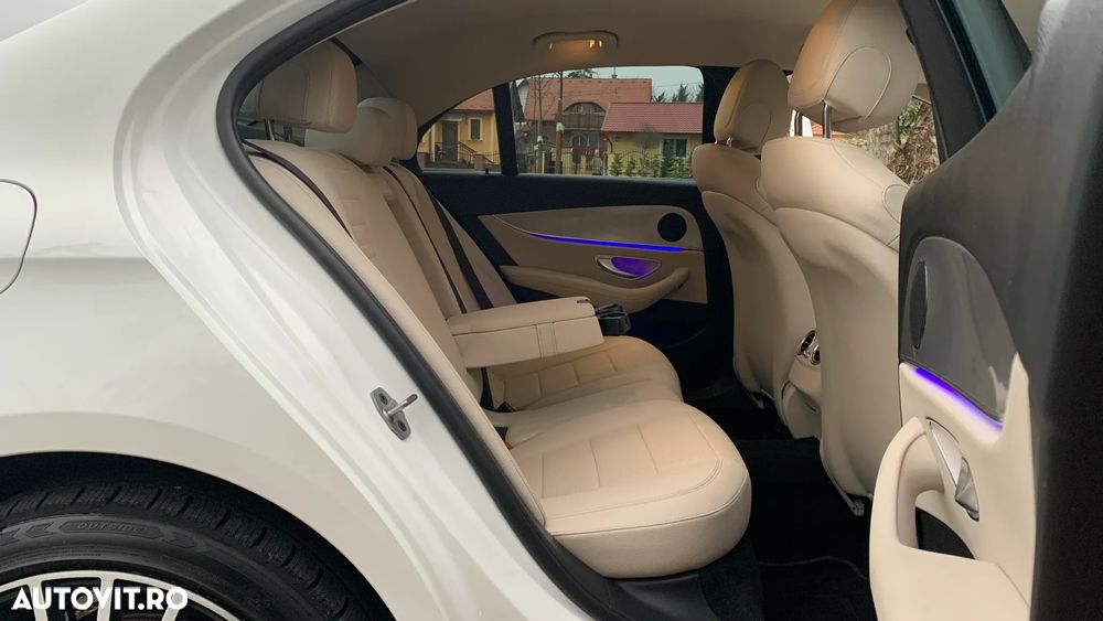 Mercedes-Benz E - 28