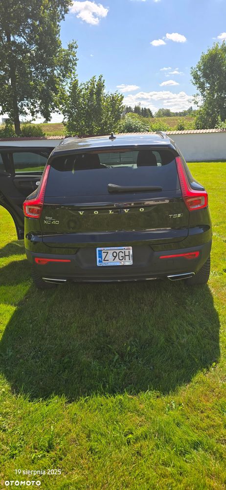 Volvo XC 40 T5 AWD R-Design - 2