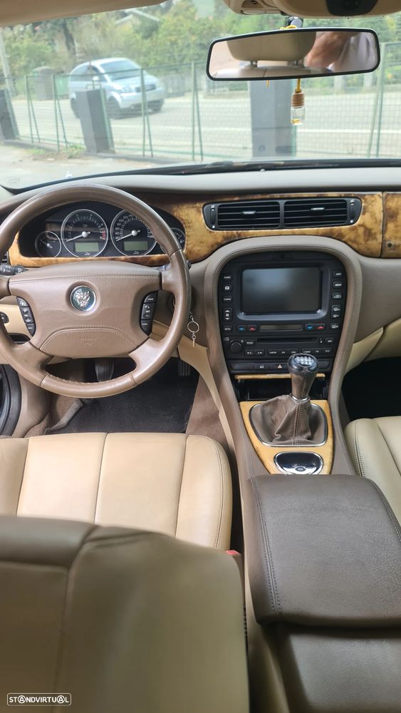 Jaguar S-Type 2.7 Twin Turbo Executive - 6