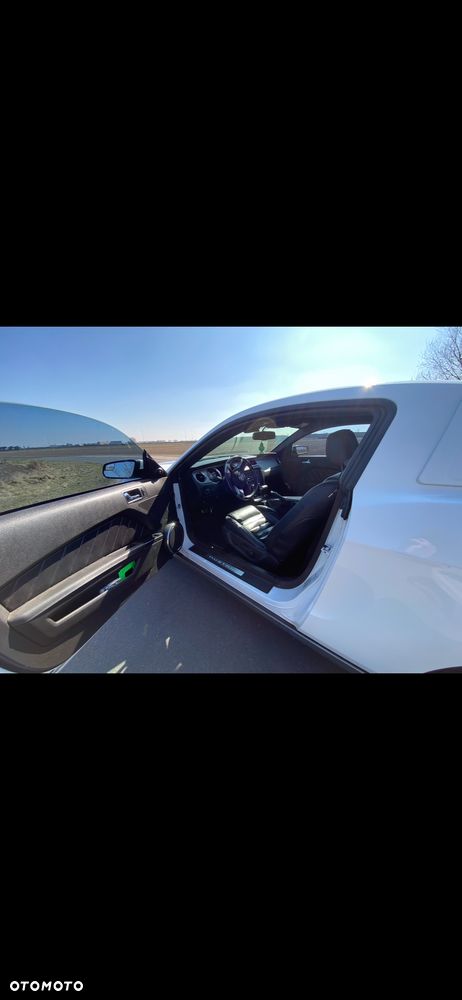Ford Mustang 3.7 V6 Premium - 6