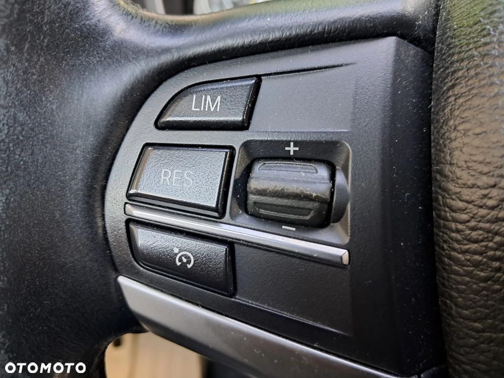 BMW X5 xDrive40d - 16