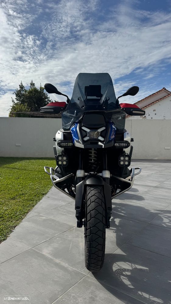 BMW R 1300 GS Adventure Trophy - 1