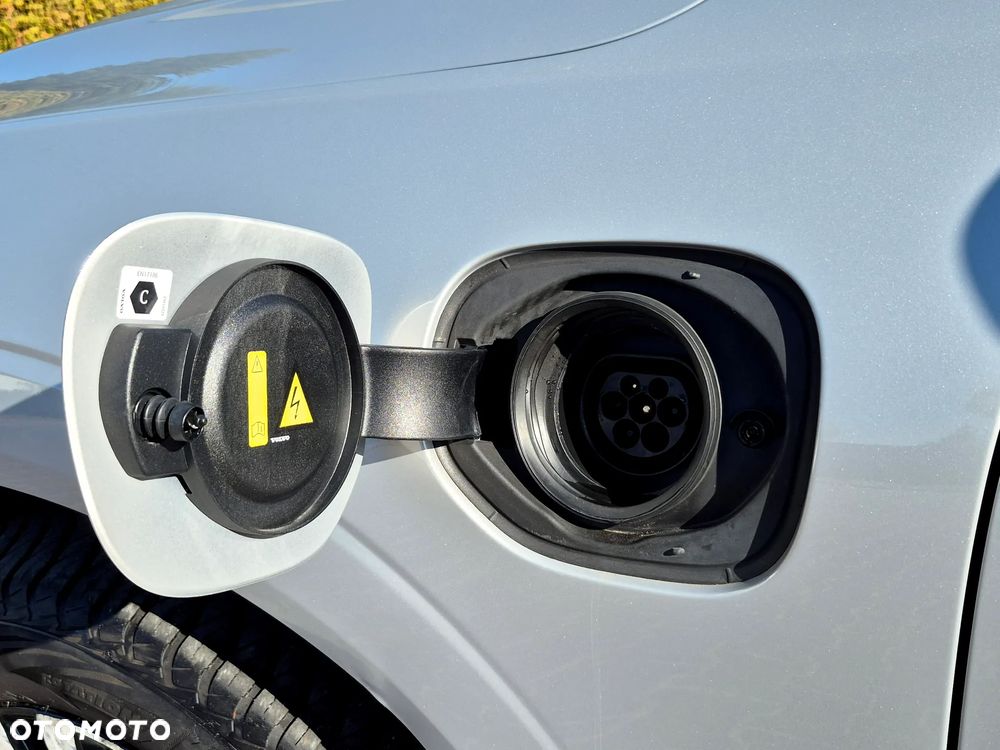 Volvo XC 60 T6 AWD Plug-In Hybrid Inscription - 31