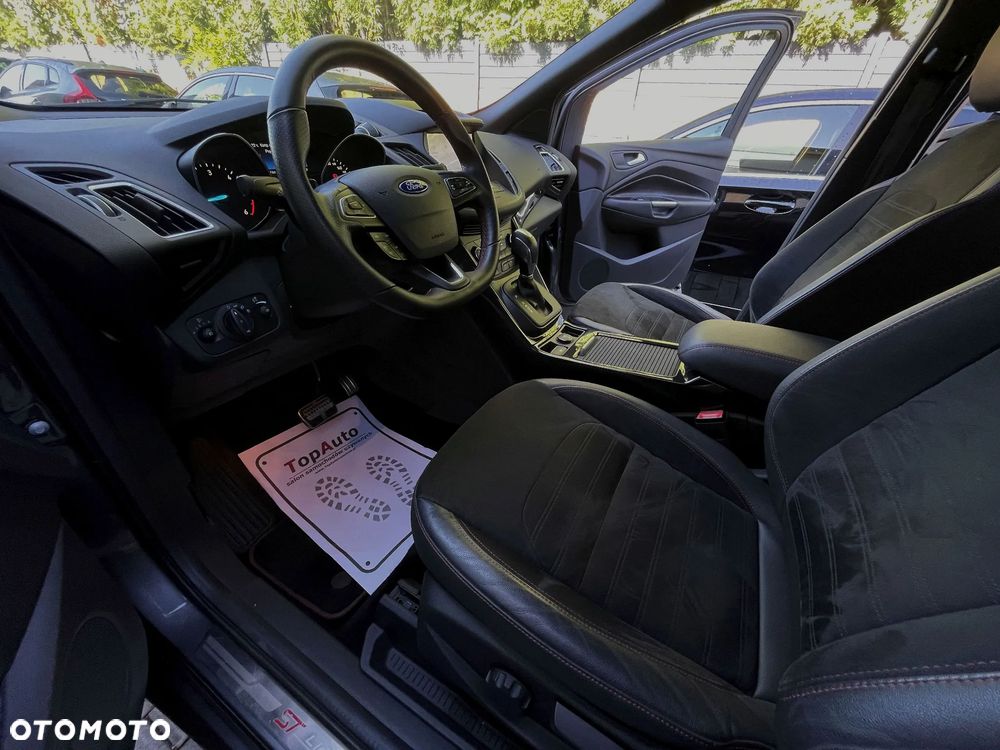 Ford Kuga 2.0 TDCi FWD ST-Line - 19