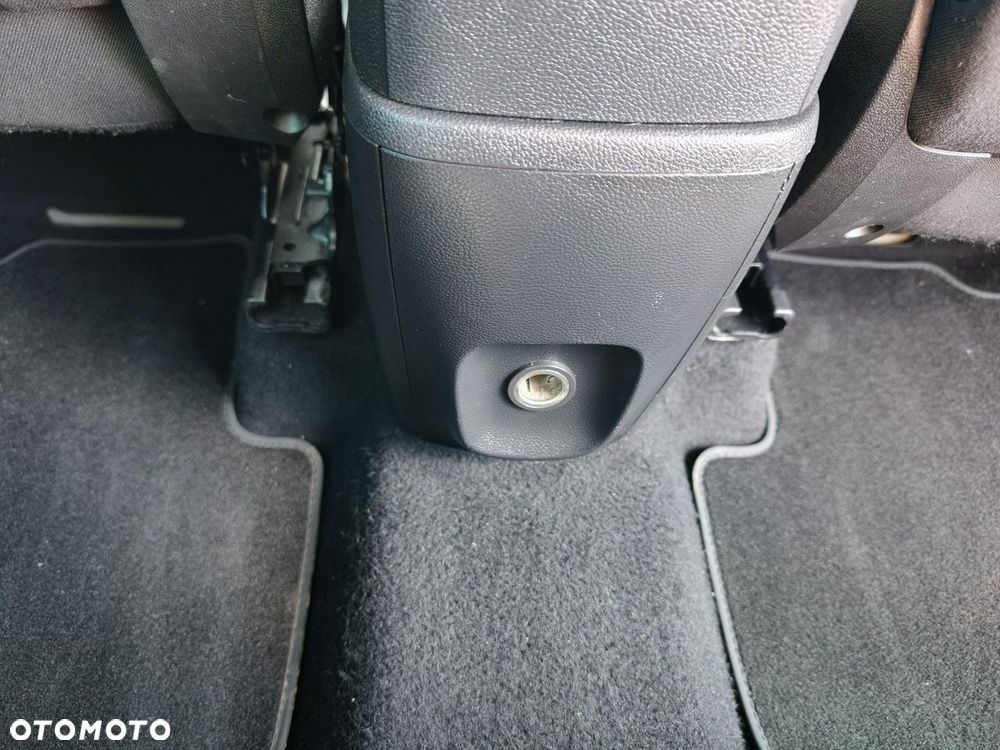 Opel Zafira - 15