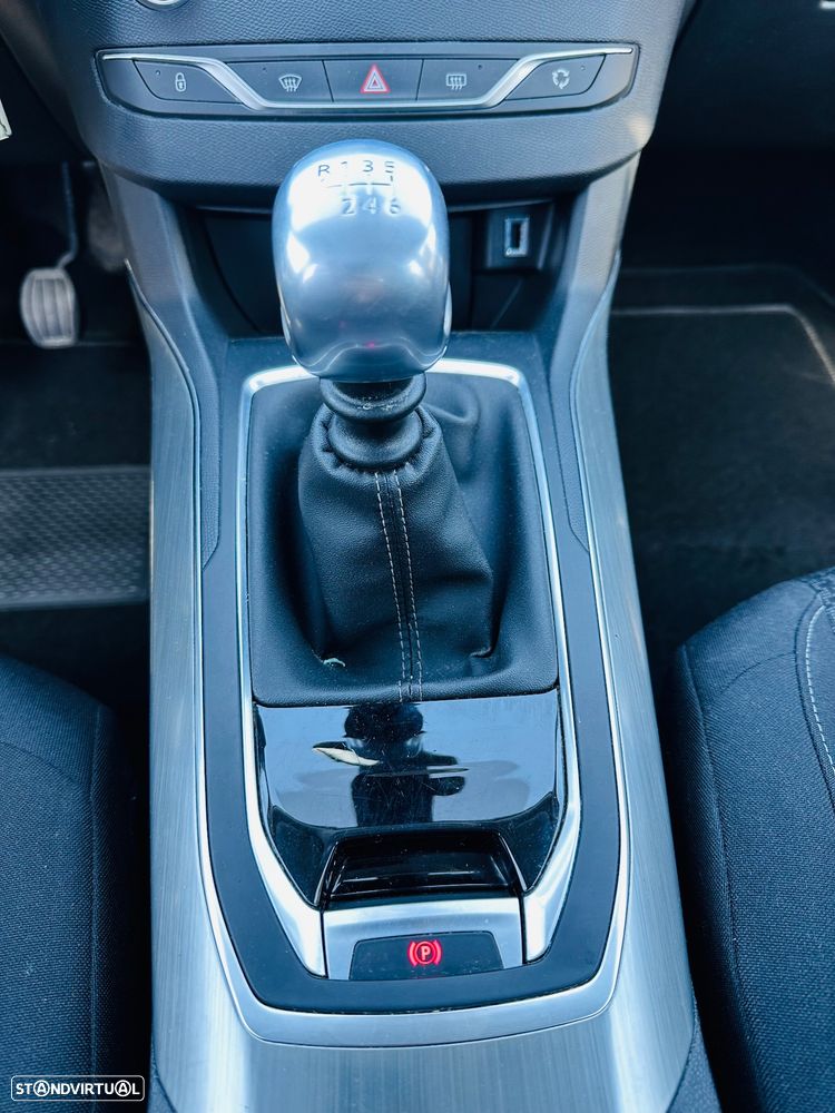 Peugeot 308 SW 1.6 BlueHDi Active J17 - 19