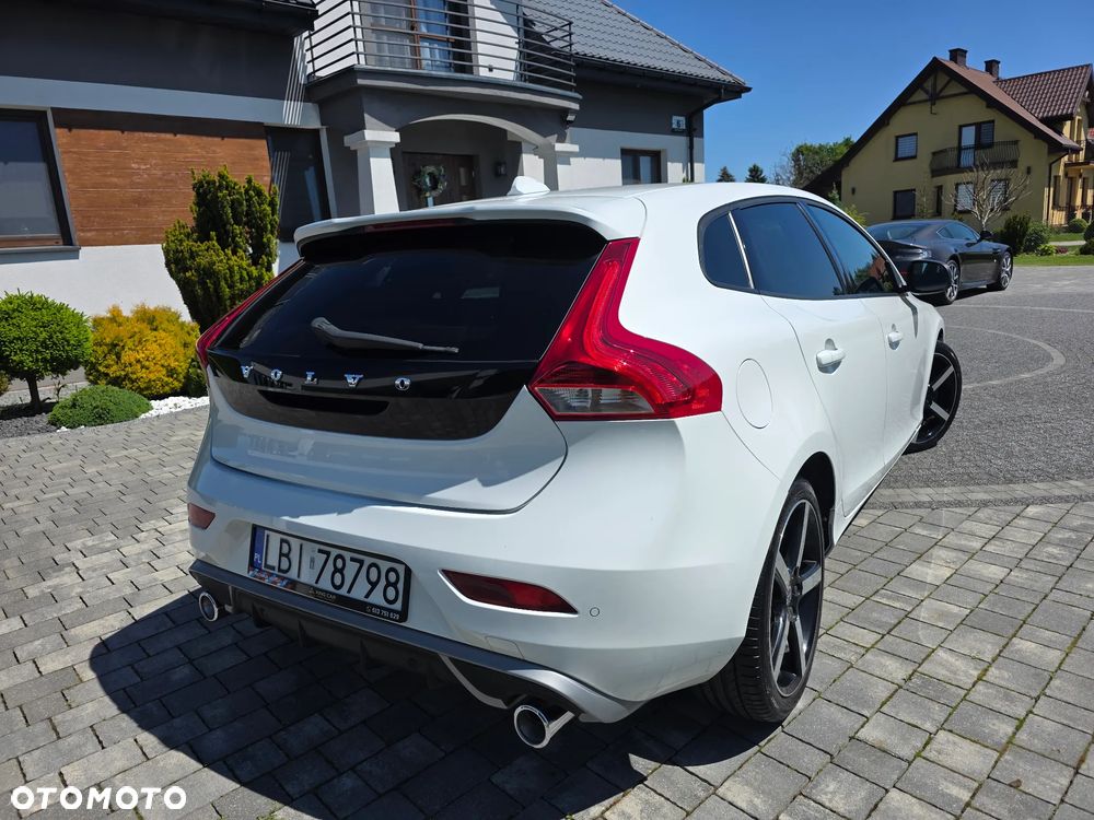 Volvo V40 D4 Geartronic RDesign - 6