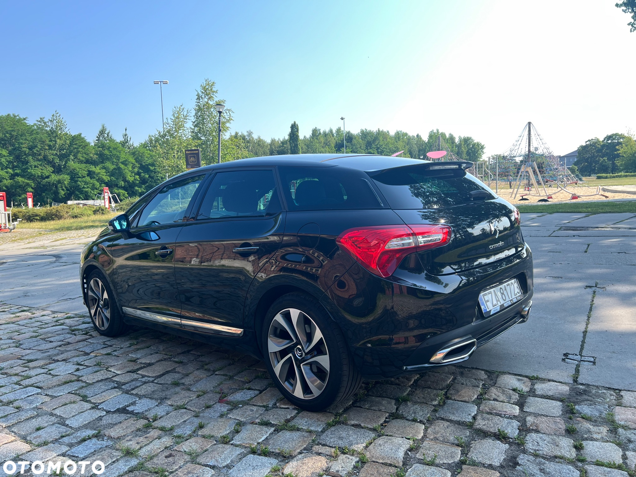 Citroën DS5 1.6 THP SoChic - 4