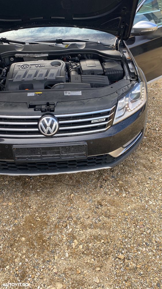 Volkswagen Passat Alltrack 2.0 TDI 4Motion DSG BlueMotion Tec - 4
