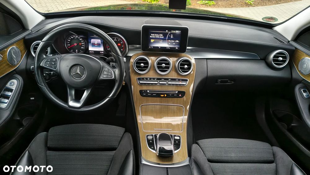 Mercedes-Benz Klasa C 180 7G-TRONIC - 14