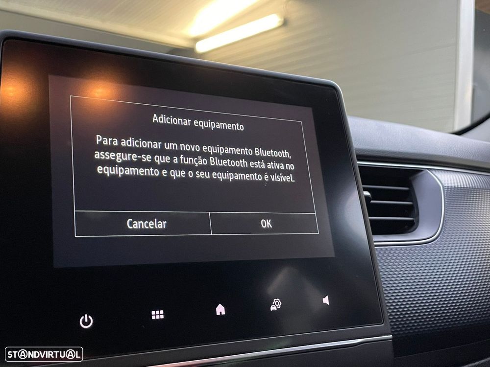Renault Arkana 1.6 E-Tech Business - 23