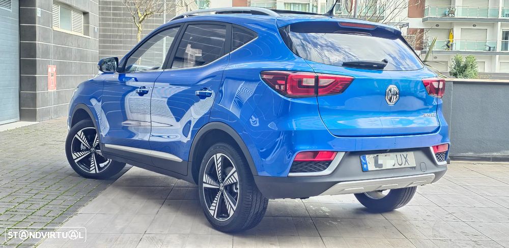 MG ZS Luxury - 2