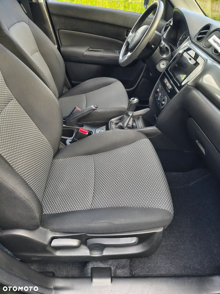 Suzuki Vitara 1.6 Comfort 4WD - 16