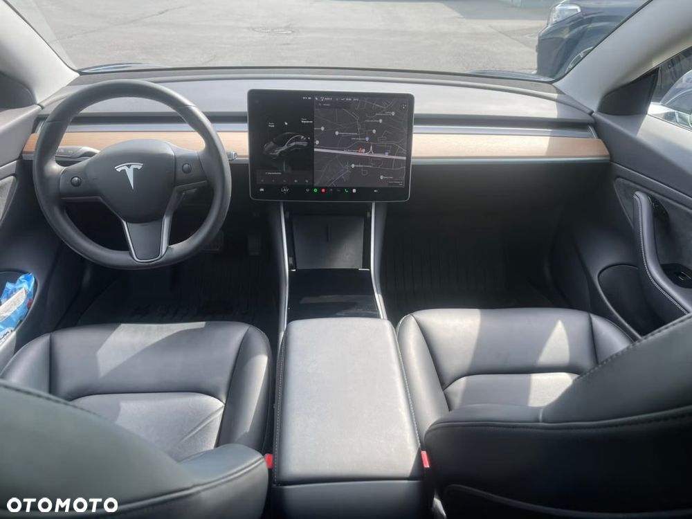 Tesla Model 3 Langstreckenbatterie Allradantrieb Dual Motor - 10
