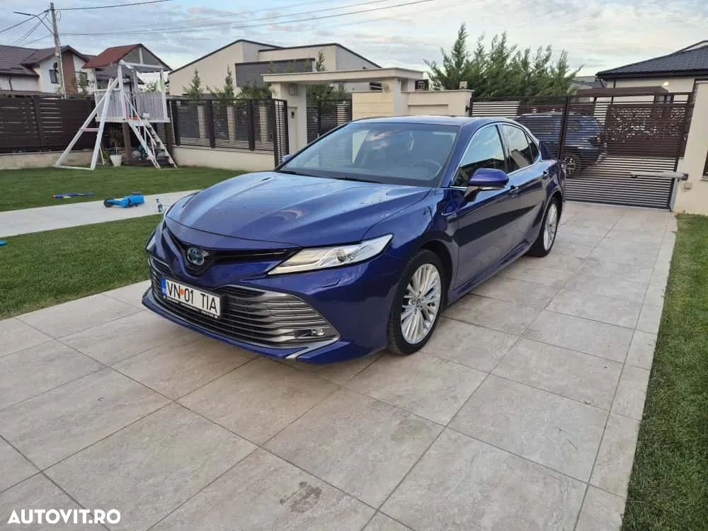 Toyota Camry 2.5 Hybrid Exclusive - 2