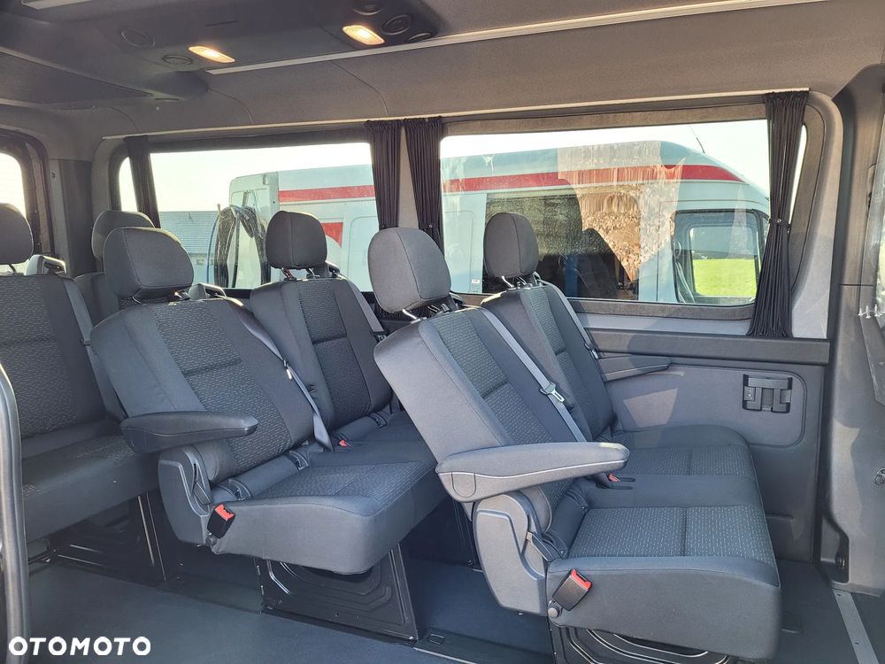 Mercedes-Benz Sprinter 907.235 - 6