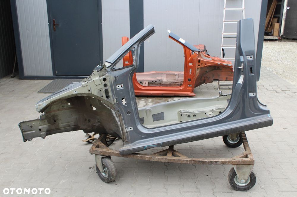 VW Golf VIII ćwiartka przód lewa - 1