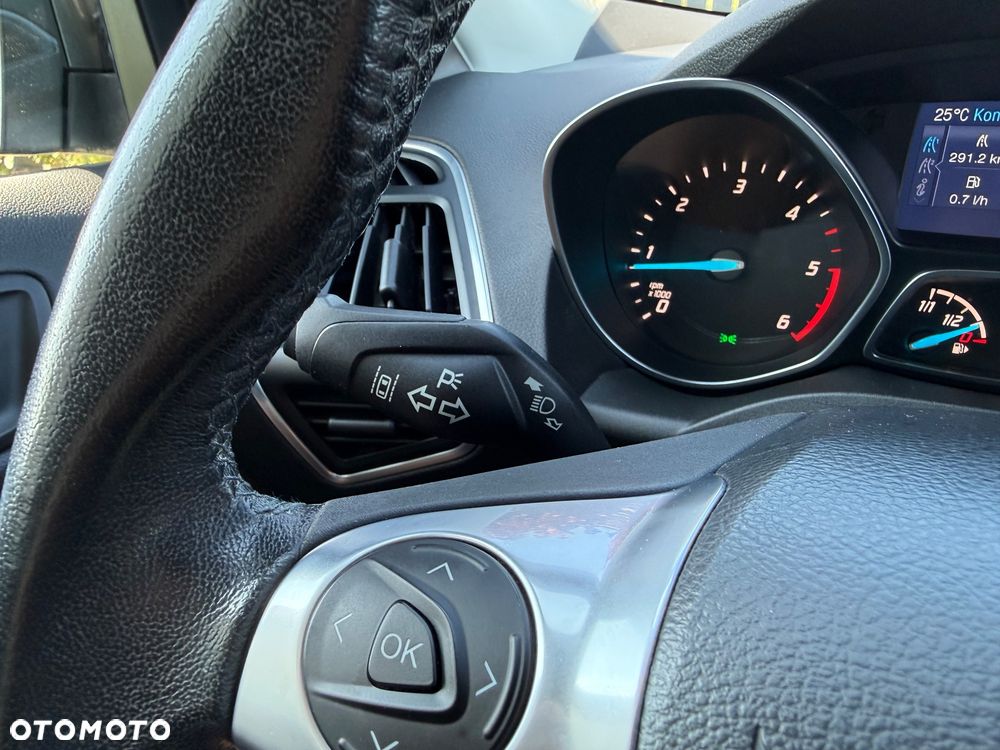 Ford Kuga 2.0 TDCi 4x4 Titanium - 23