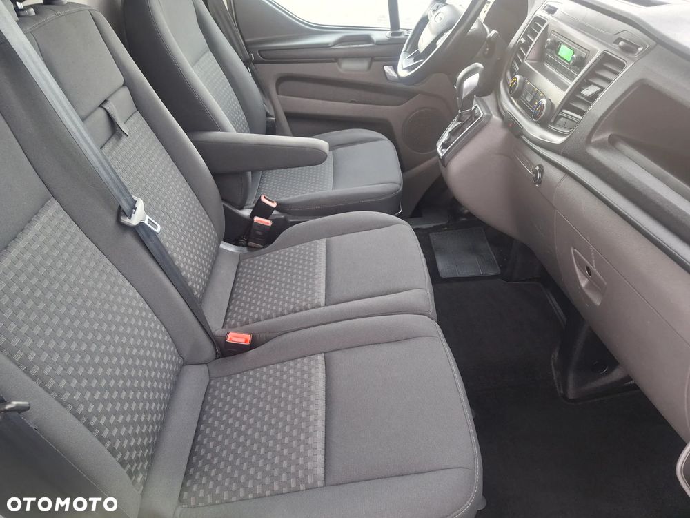 Ford TRANSIT CUSTOM - 24